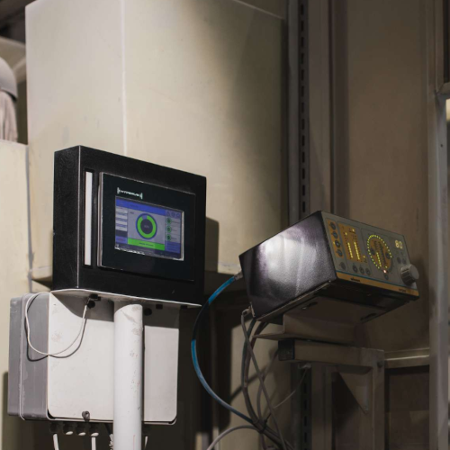 Coletor Hyperus conectado a equipamento industrial